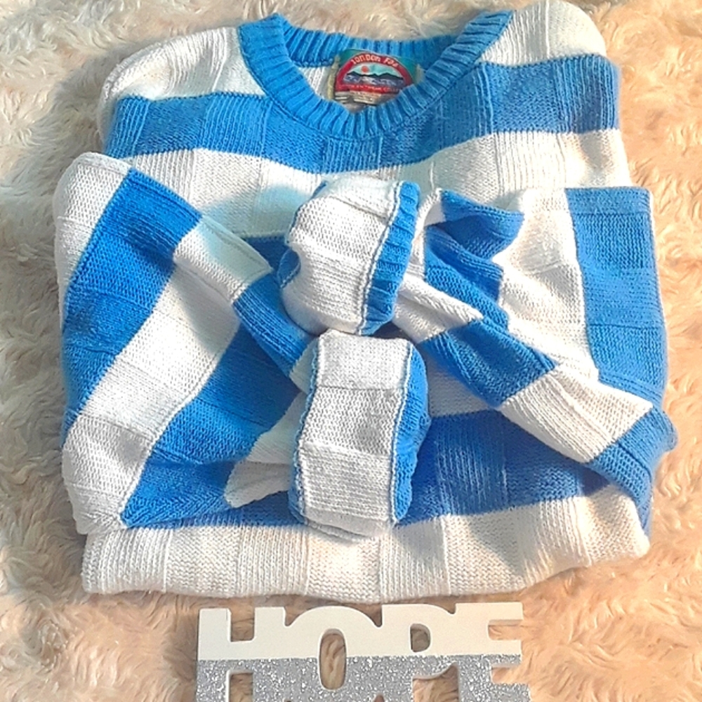 VINTAGE London Fog Blue & White Striped Sw…